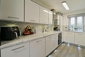 Kitchen- click for photo gallery
